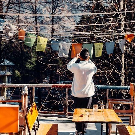 Хостел Backpackers Headquarter Manali Экстерьер фото