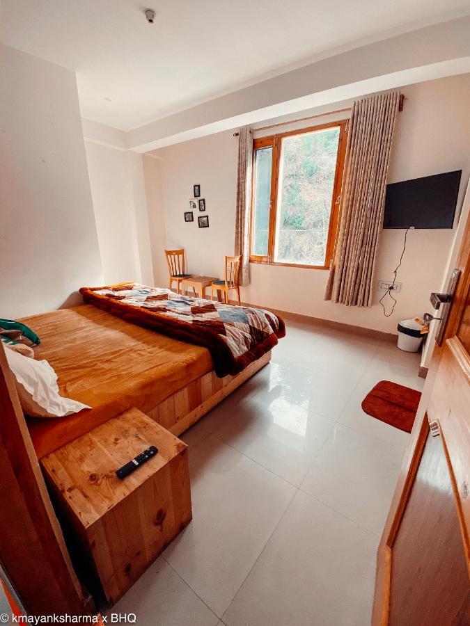 Хостел Backpackers Headquarter Manali Экстерьер фото