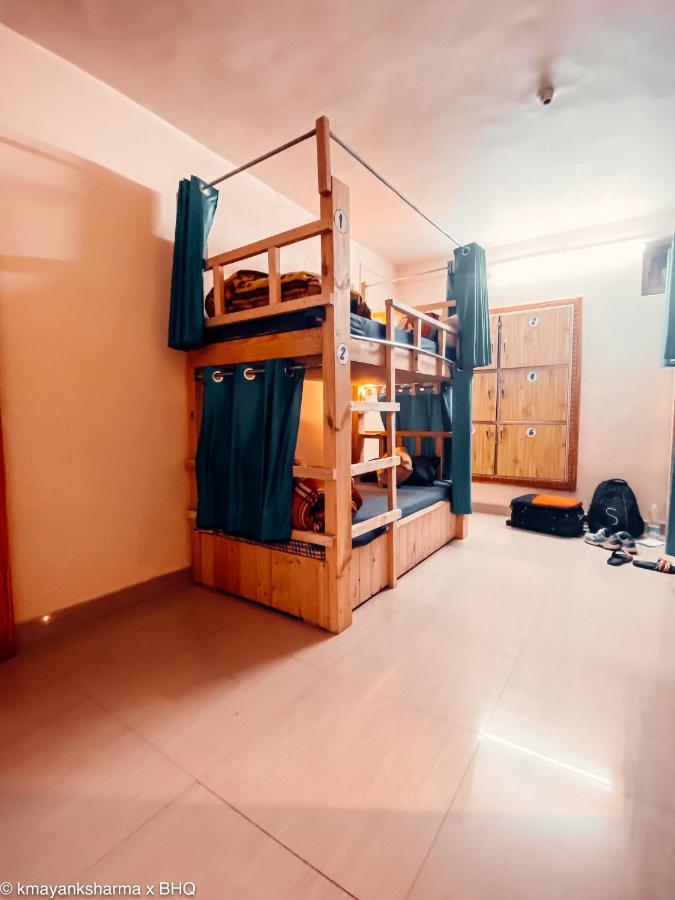 Хостел Backpackers Headquarter Manali Экстерьер фото